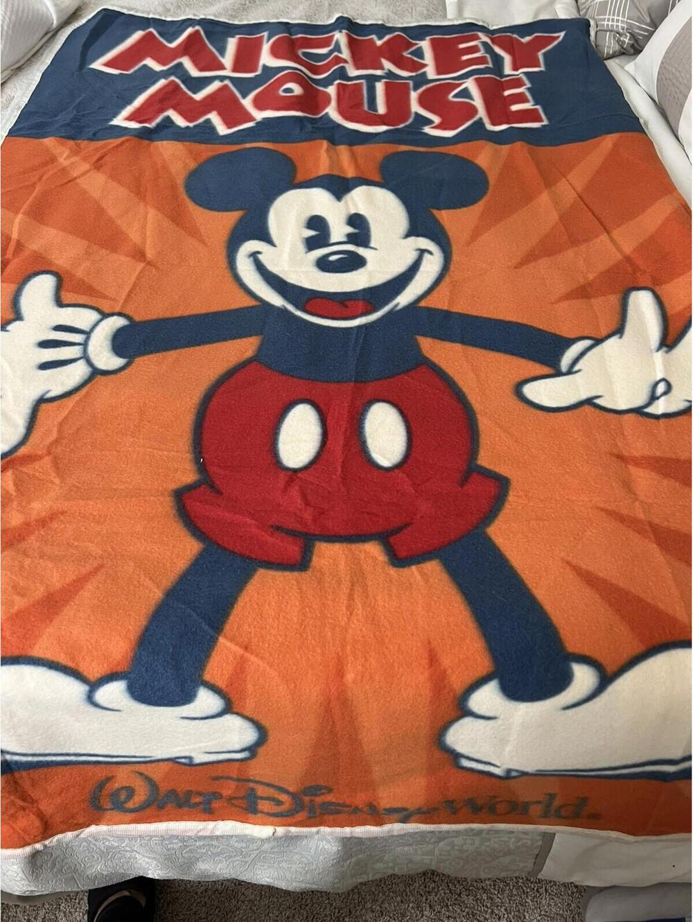Walt Disney World Disney Parks Mickey Mouse Fleece Throw Blanket 40” X 60”